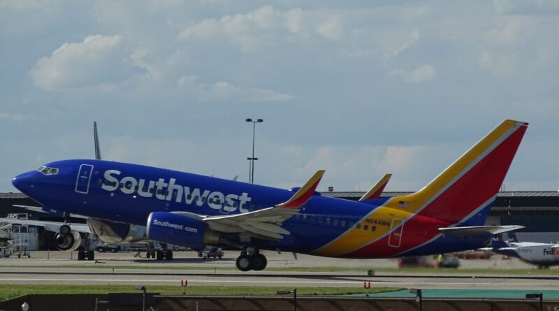 Southwest Boeing 737 Taking Off, courtesy Miguel Angel Sanz