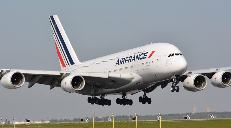 Air France A380 F-HPJA, courtesy Olivier Cabaret/Wikimedia